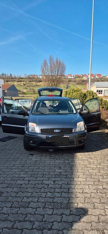 Gebraucht Ford Fusion Ambiente 101 PS (74 kW) 2002 Grau Kleinwagen