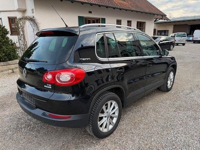 Gebraucht VW Tiguan Team 150 PS (110 kW) 2010 Schwarz SUV