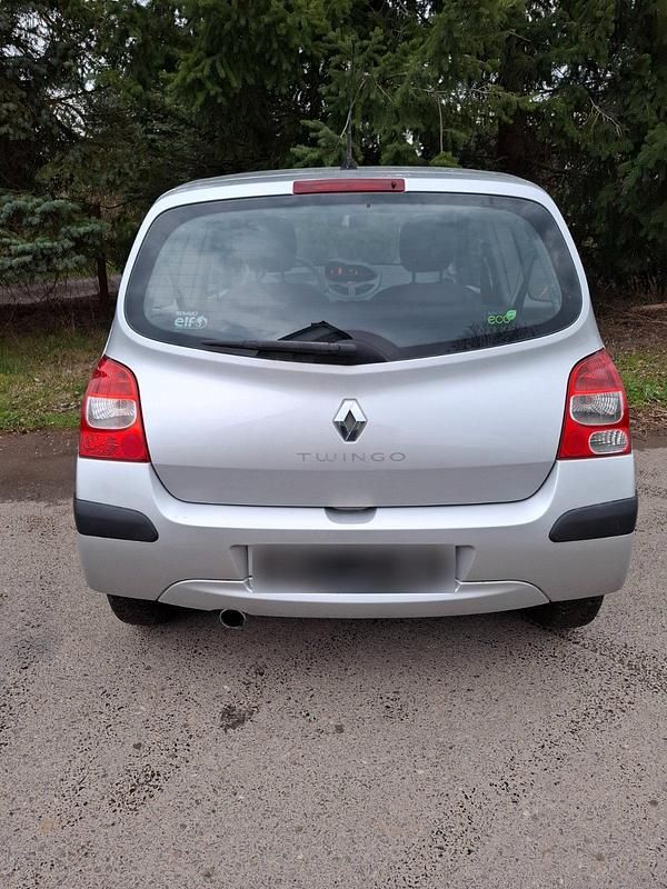 Gebraucht Renault Twingo Authentique 58 PS (42 kW) 2009 Silber Kleinwagen