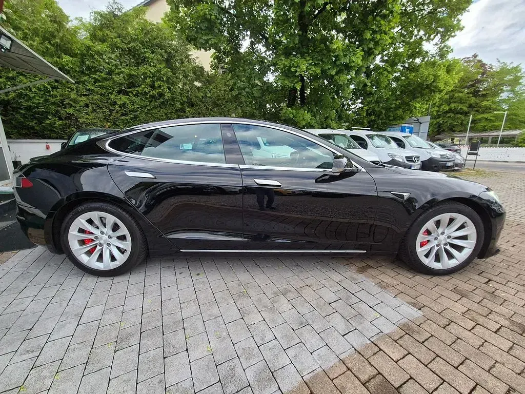 Occasion Tesla Model S Performance 567 kW (772 ch) 2019 Noir Citadine