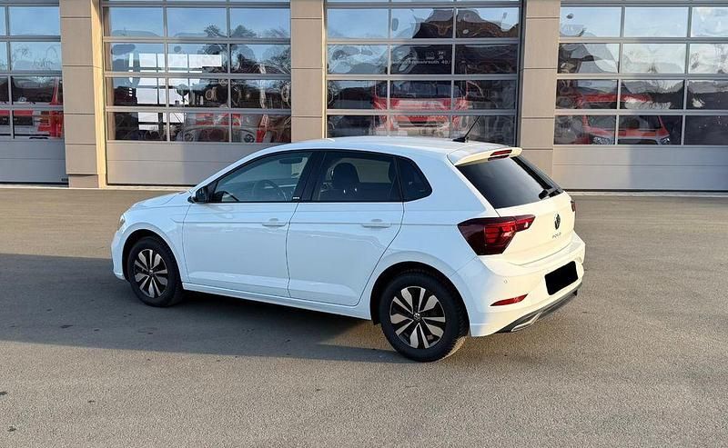 Gebraucht VW Polo Move 95 PS (69 kW) 2024 Weiß Kleinwagen