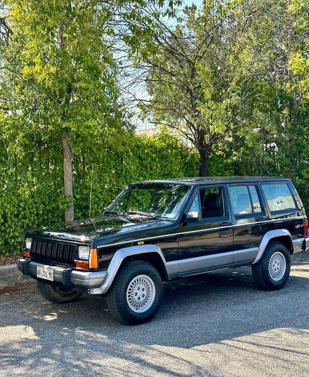 Schwarz Gebraucht 1995 Jeep Cherokee SUV | 10.500 € - Bild 1/4