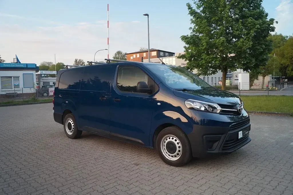 Gebraucht Toyota Proace 122 PS (89 kW) 2020 Blau Van / Kleinbus