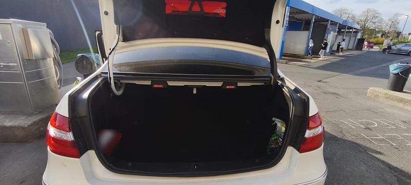 Gebraucht Mercedes E350 306 PS (225 kW) 2012 Weiß Limousine
