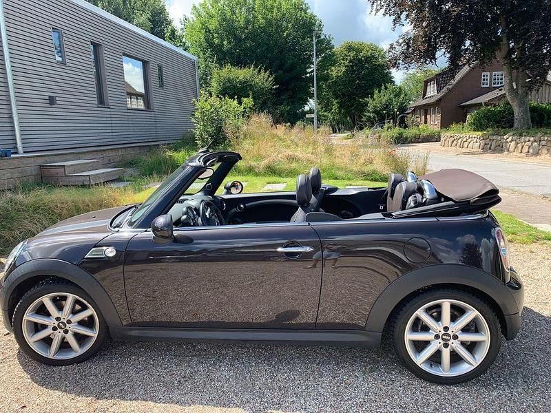 Braun Gebraucht 2012 Mini Cooper S Cabriolet Cabrio | 8.599 € (Fairer Preis) - Bild 1/4