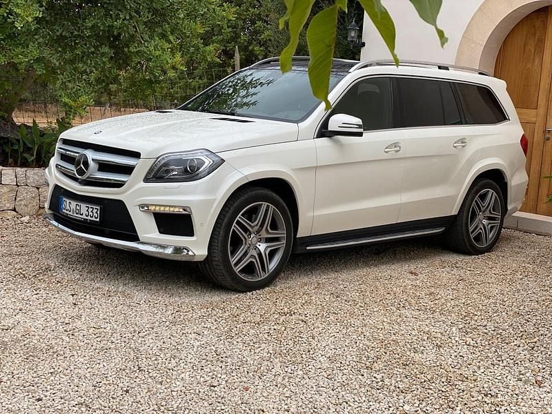 Weiß Gebraucht 2015 Mercedes GL400 SUV | 36.500 € - Bild 1/4