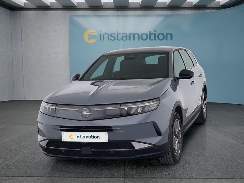 Grau Neu 2025 Opel Grandland X SUV | 35.849 € (Etwas zu teuer) - Bild 1/4