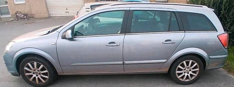 Gebraucht Opel Astra 2005 Grau Kombi