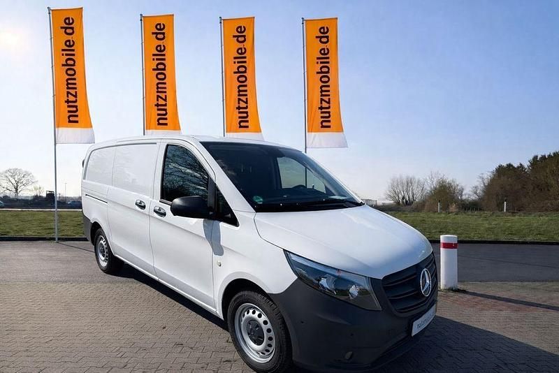 Gebraucht Mercedes Vito 102 PS (75 kW) 2022 Weiß Van