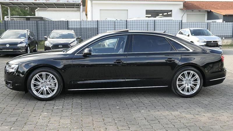 Gebraucht Audi A8L Ambiente 435 PS (319 kW) 2018 Schwarz Limousine