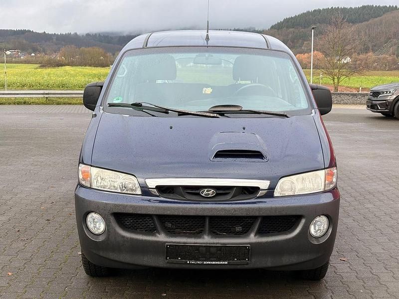 Gebraucht Hyundai H-1 140 PS (102 kW) 2004 Blau Van / Kleinbus