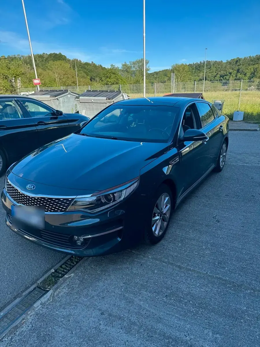 Gebraucht Kia Optima 141 PS (103 kW) 2016 Blau Limousine