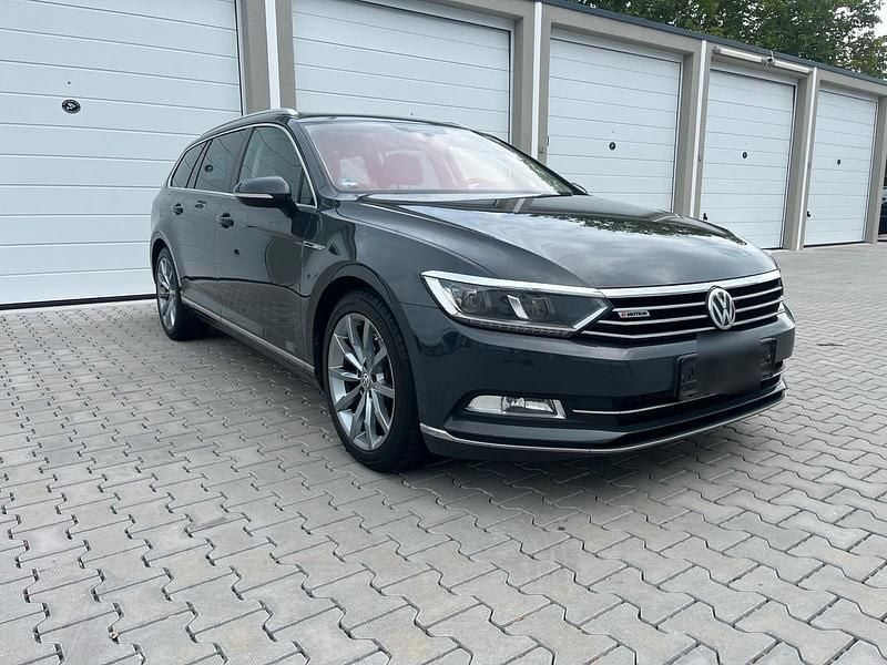 Grau Gebraucht 2017 VW Passat Kombi | 15.700 € (Guter Preis) - Bild 1/4