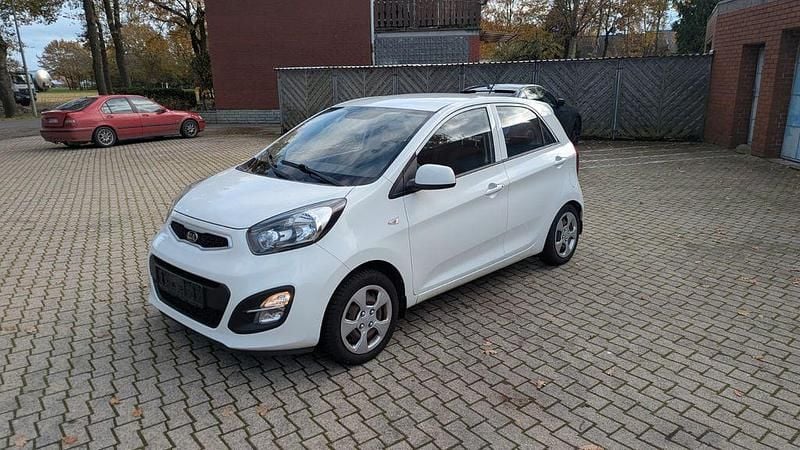 Weiß Gebraucht 2015 Kia Picanto Kleinwagen | 5.100 € (Guter Preis) - Bild 1/4