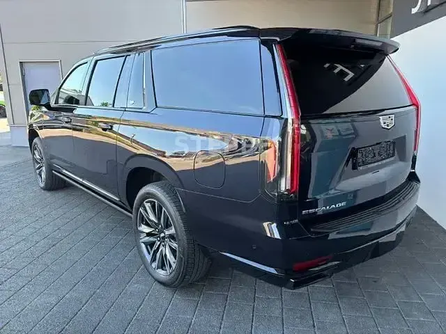 Gebraucht Cadillac Escalade 426 PS (313 kW) 2025 Blau SUV
