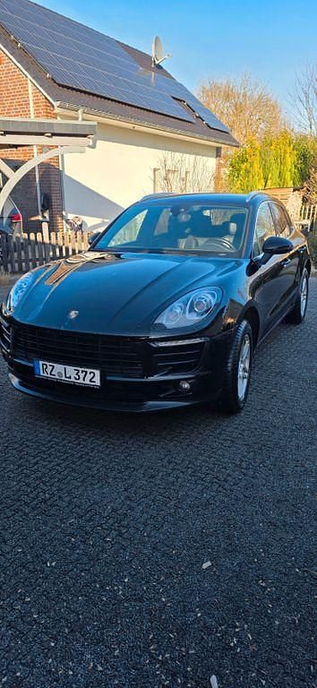 Gebraucht Porsche Macan S 258 PS (189 kW) 2016 Schwarz SUV