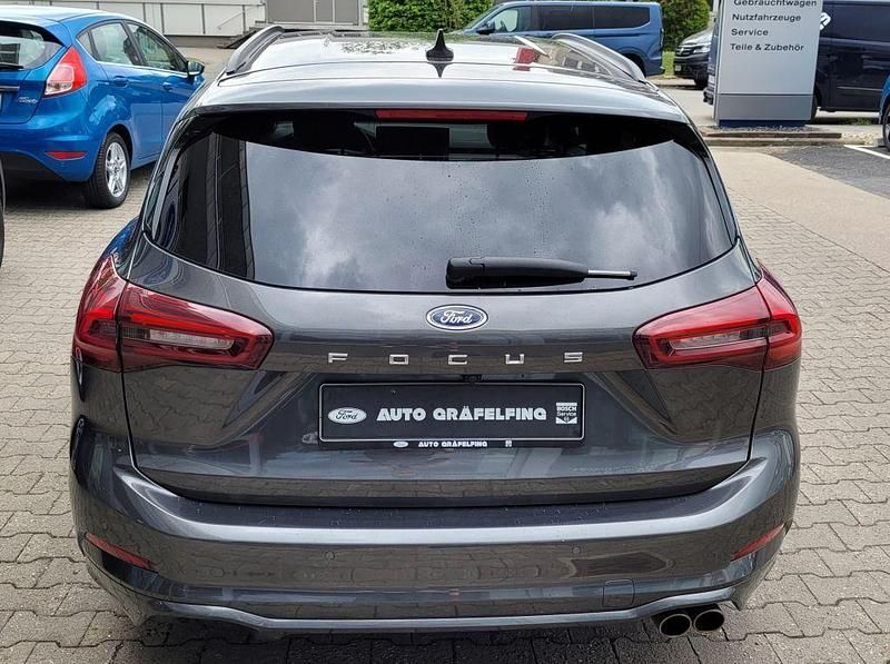 Gebraucht Ford Focus ST-Line 155 PS (114 kW) 2024 Grau Kombi