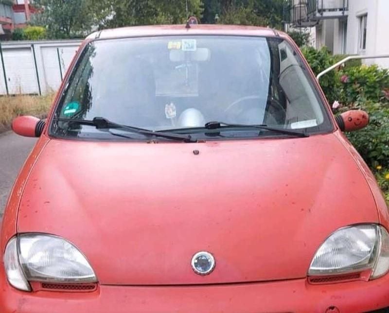 Rot Gebraucht 2001 Fiat Seicento S Kleinwagen | 600 € (Guter Preis) - Bild 1/2