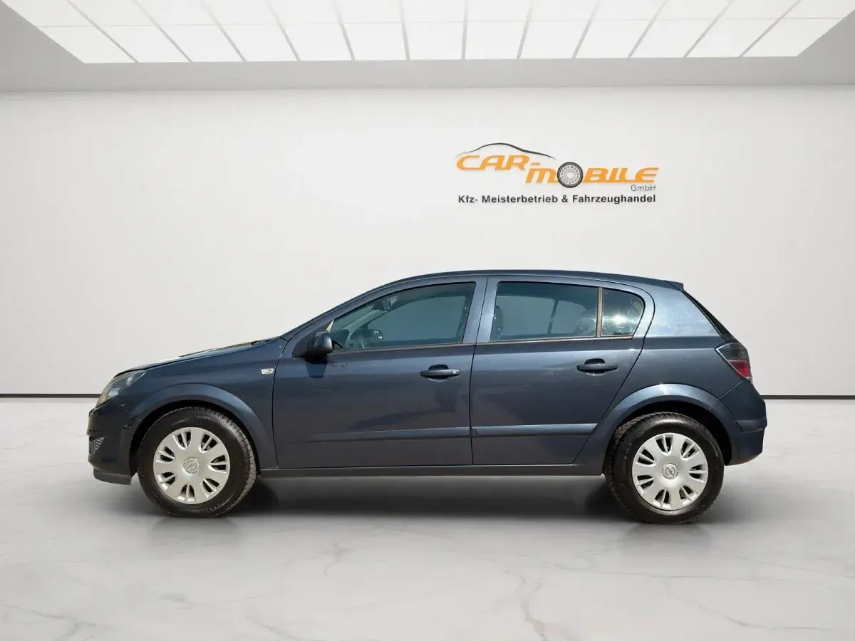 Gebraucht Opel Astra Innovation 116 PS (85 kW) 2008 Blau Limousine