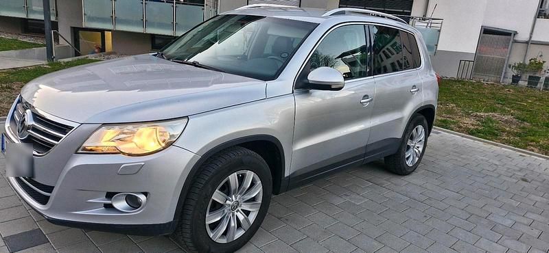 Gebraucht VW Tiguan 146 PS (107 kW) 2013 Silber SUV