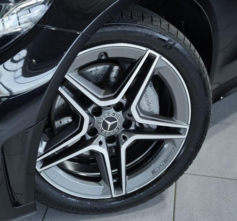Gebraucht Mercedes C200 AMG line 184 PS (135 kW) 2018 Schwarz Kombi