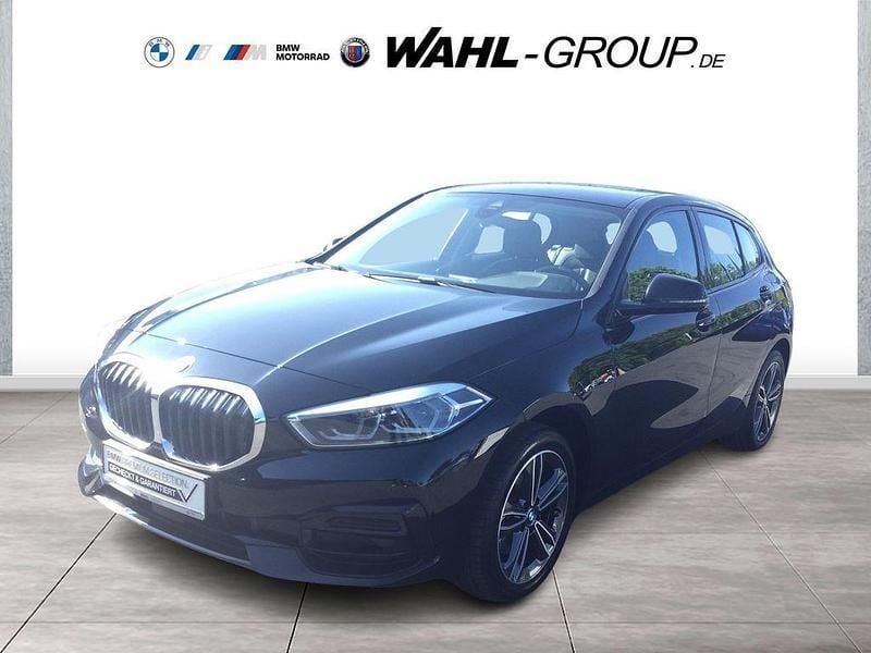 Schwarz Gebraucht 2022 BMW 118 Sport Line Kleinwagen | 20.890 € (Guter Preis) - Bild 1/4