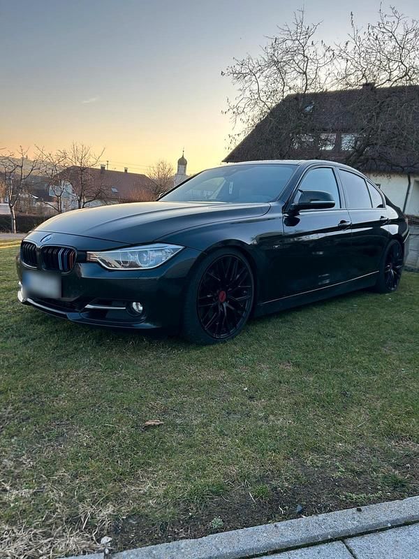 Gebraucht BMW 328 245 PS (180 kW) 2012 Schwarz Limousine