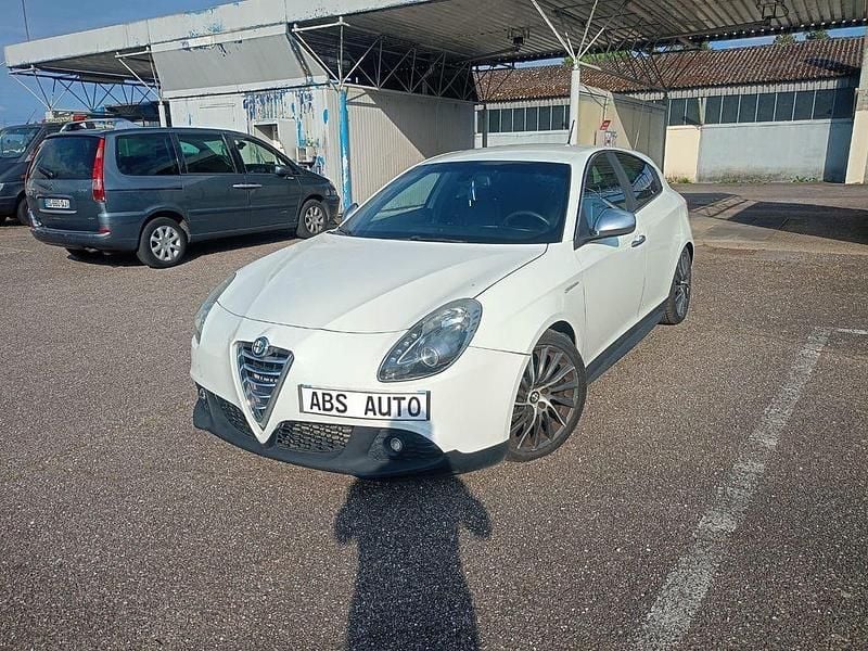 Gebraucht Alfa Romeo Giulietta Turismo 105 PS (77 kW) 2013 Weiß Limousine
