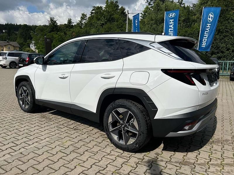 Neu Hyundai Tucson Trend 160 PS (117 kW) 2025 Atlas white / sol SUV