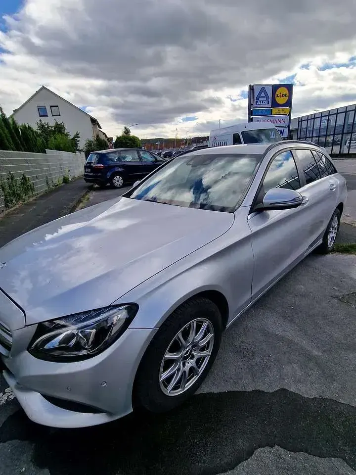 Gebraucht Mercedes 220 170 PS (125 kW) 2016