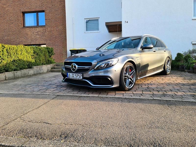 Silber Gebraucht 2017 Mercedes C63S AMG AMG Kombi | 44.900 € (Superpreis) - Bild 1/4
