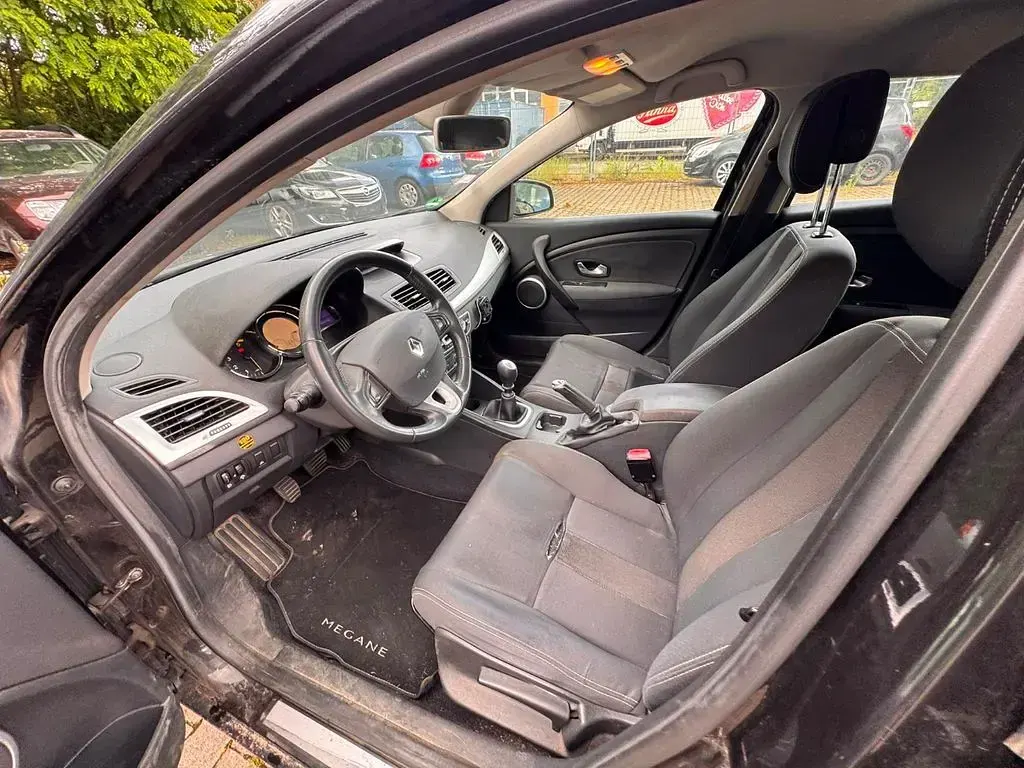 Gebraucht Renault Mégane Dynamique 106 PS (77 kW) 2009 Schwarz Limousine