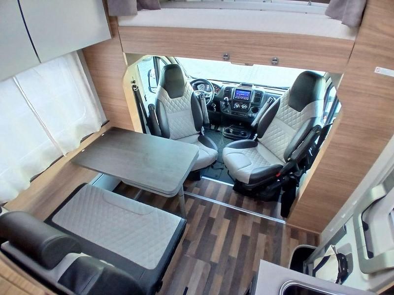 Gebraucht Weinsberg CaraHome 140 PS (102 kW) 2024 Weiss Van