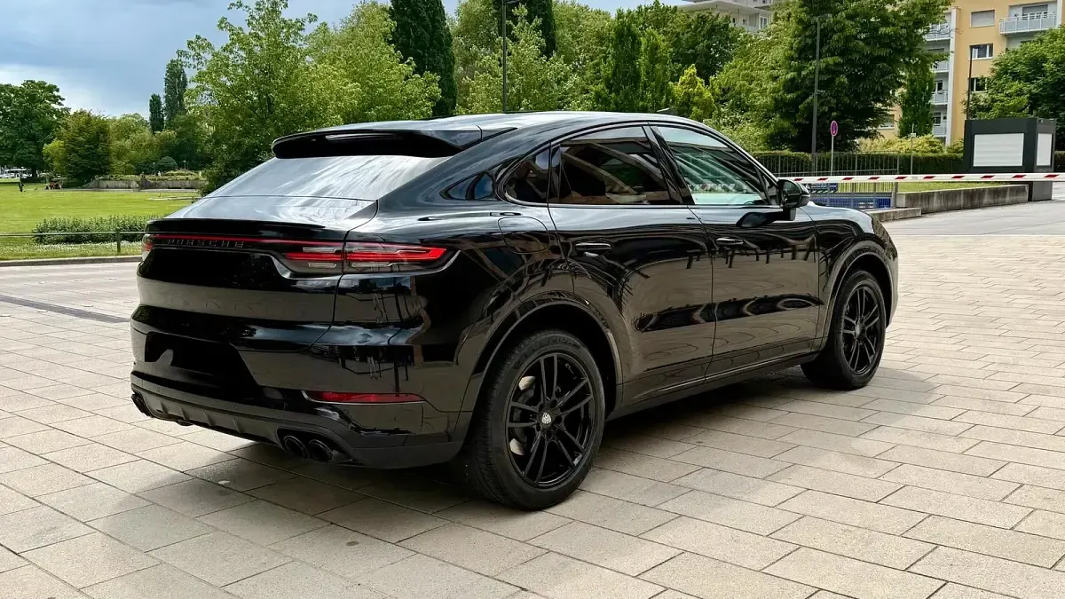 Gebraucht Porsche Cayenne Coupe 340 PS (250 kW) 2020 Schwarz Coupé