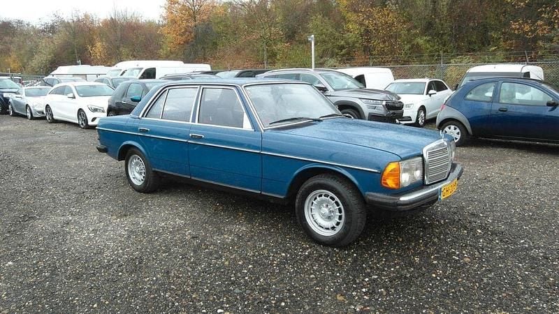 Gebraucht 1980 Mercedes 200 Limousine | 7.750 € - Bild 1/4