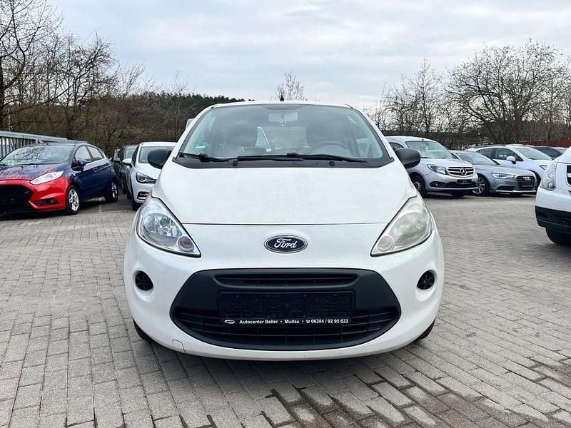 Gebraucht Ford Ka Ambiente 69 PS (50 kW) 2012 Weiß Kleinwagen