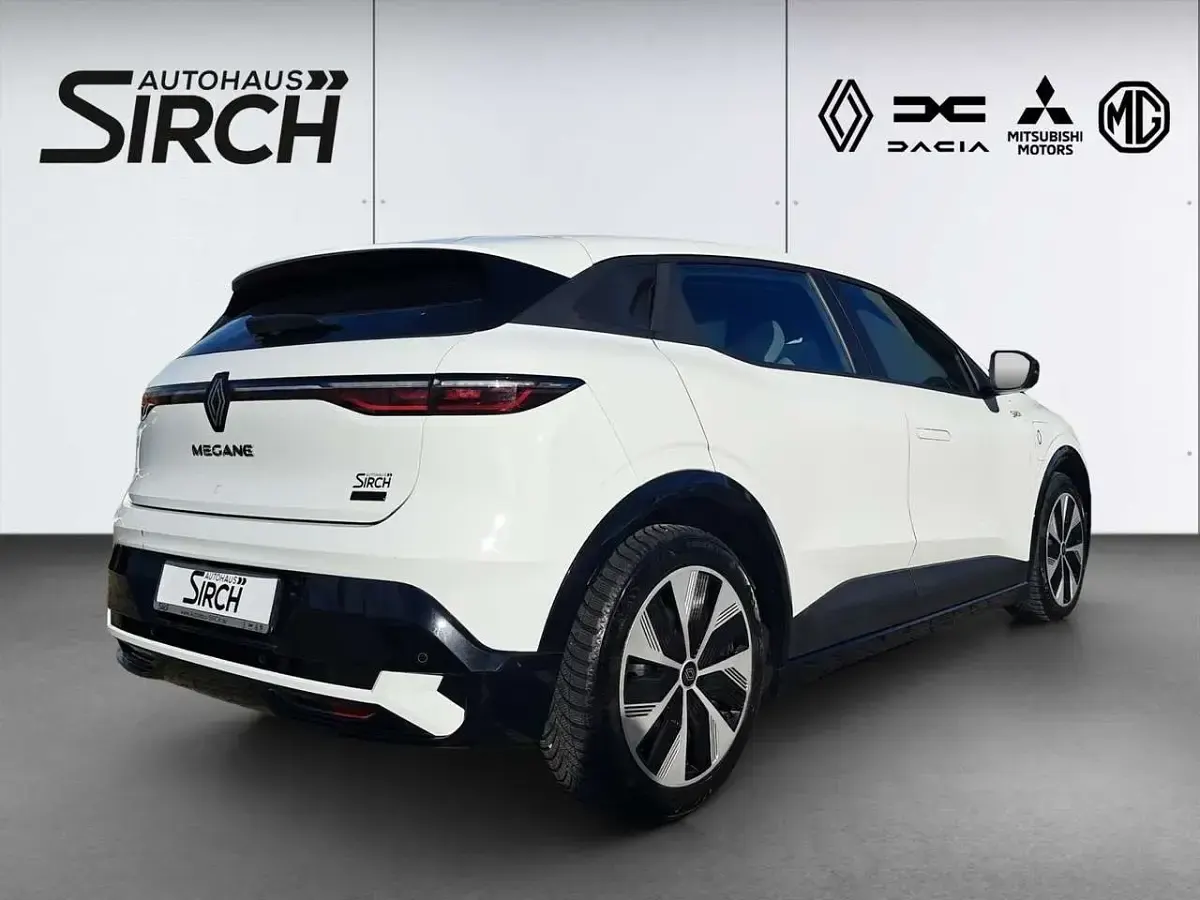 Brugt Renault Megane E-Tech Equilibre 160 kW (218 HK) 2023 Hvid Sedan