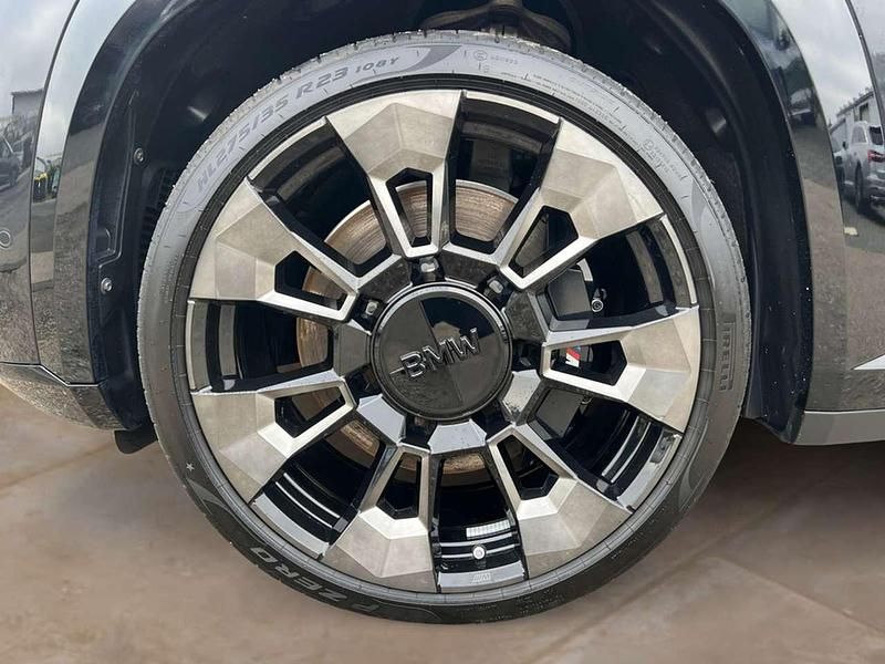 Gebraucht BMW XM 653 PS (480 kW) 2023 Saphirschwarz metallic SUV