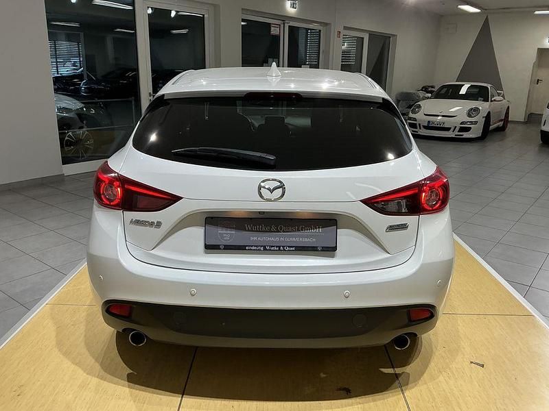 Gebraucht Mazda 3 Urban Limited 120 PS (88 kW) 2015 Weiß Limousine