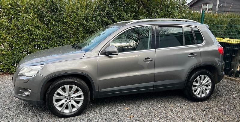 Gebraucht VW Tiguan 170 PS (125 kW) 2010 Grau SUV