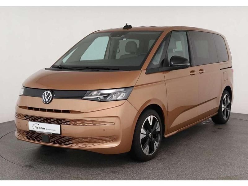 Gebraucht VW Multivan Basis 204 PS (150 kW) 2023 Copper bronze metallic Van