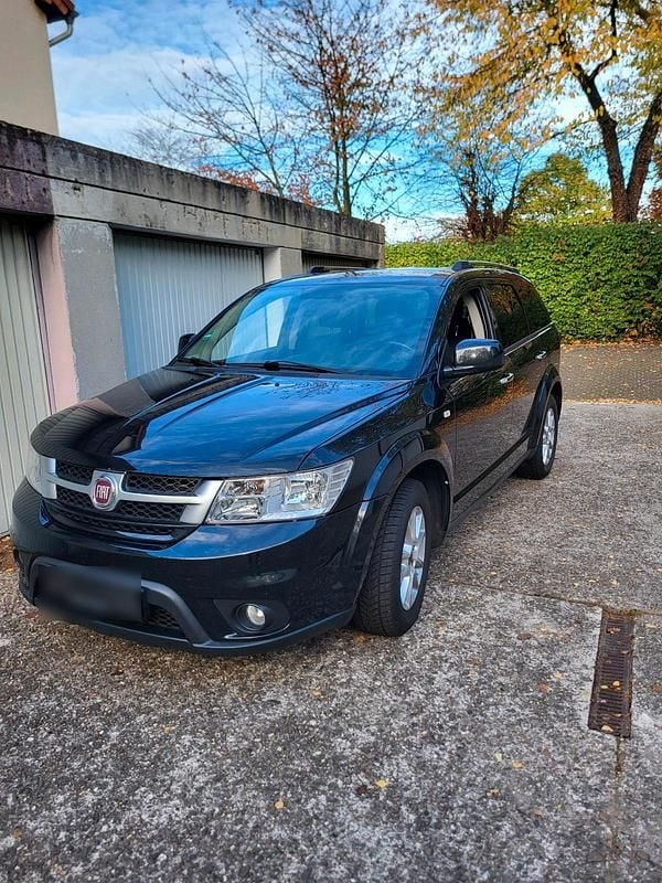 Gebraucht Fiat Freemont 170 PS (125 kW) 2013 Schwarz SUV