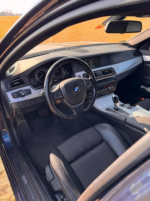 Gebraucht BMW 530 245 PS (180 kW) 2011 Kombi