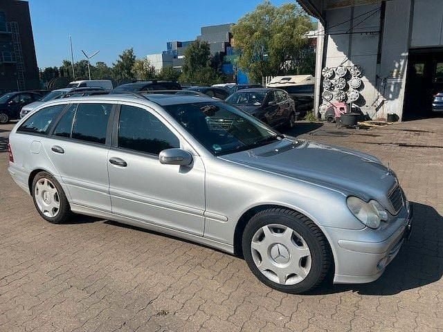 Silber Gebraucht 2006 Mercedes C220 Kombi | 1.299 € (Fairer Preis) - Bild 1/4