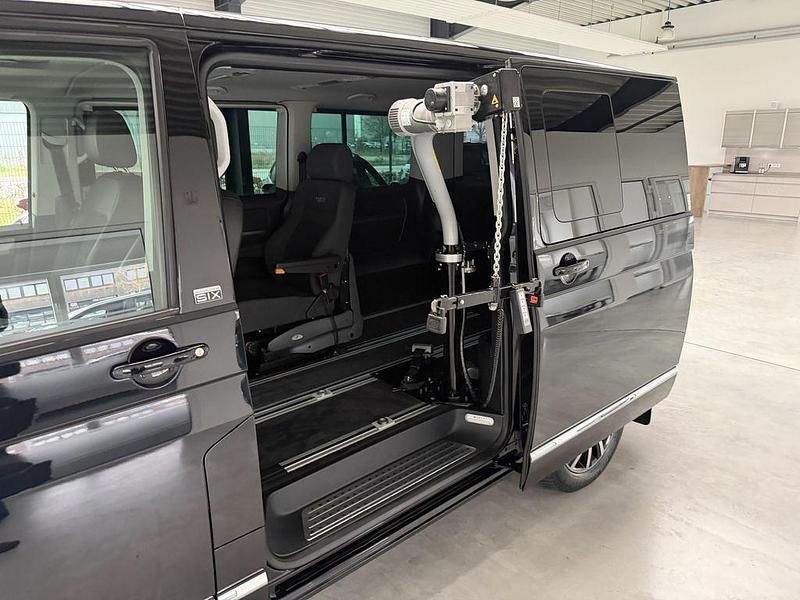 Gebraucht VW Multivan Comfortline 199 PS (146 kW) 2018 Schwarz Van