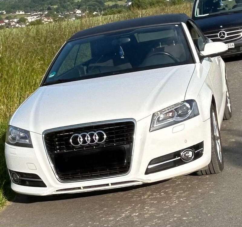 Weiß Gebraucht 2012 Audi A3 Cabriolet Ambition Cabrio | 10.000 € (Etwas zu teuer) - Bild 1/4