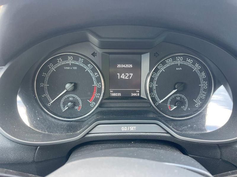 Gebraucht Skoda Octavia Ambition 150 PS (110 kW) 2018 Weiß Kombi