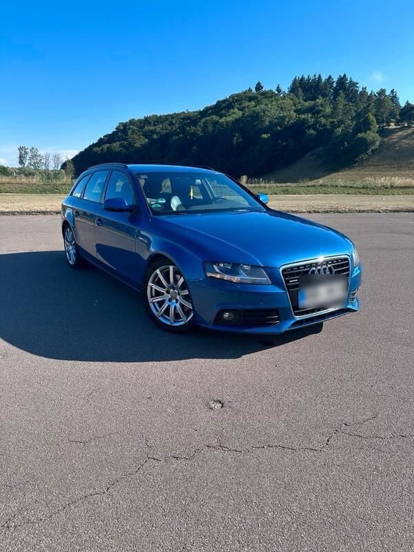 Blau Gebraucht 2010 Audi A4 S-Line Kombi | 9.100 € (Fairer Preis) - Bild 1/4