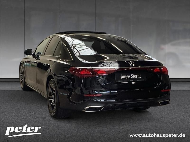 Gebraucht Mercedes E200 Advanced 204 PS (150 kW) 2024 Metalliclack obsidianschwarz Limousine