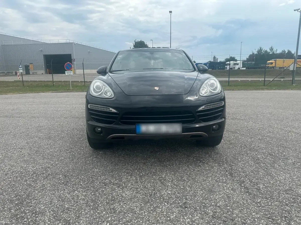 Gebraucht Porsche Cayenne 245 PS (180 kW) 2011 Schwarz SUV
